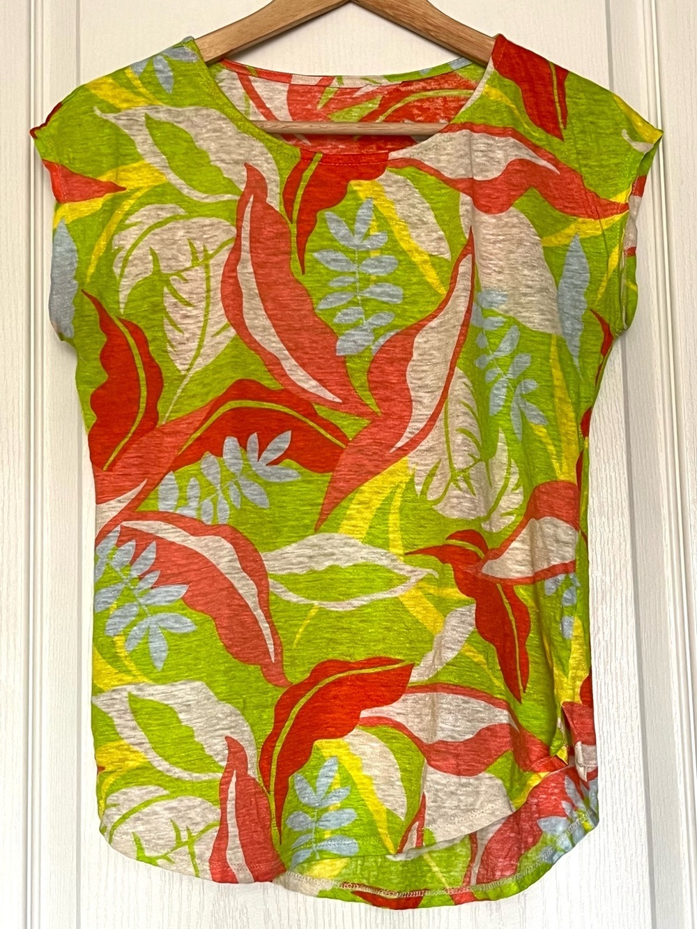 C&C California 100% Linen Tropical Print Top Short Sleeve Green Coral M Vacation
